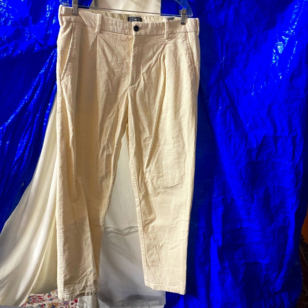 Coupe Standard Long White Jeans Pants - GOOD CONDITION